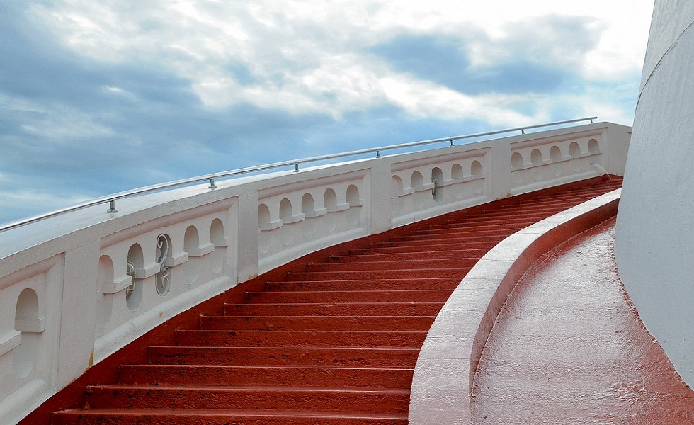 Nieuwe baan - on the move - trap - stairs - omhoog (1)